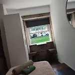 Casa Augusta Al Hotel Cápsula