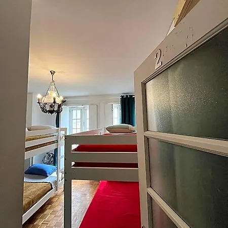 Kapselhotel Arcanjo 2 *