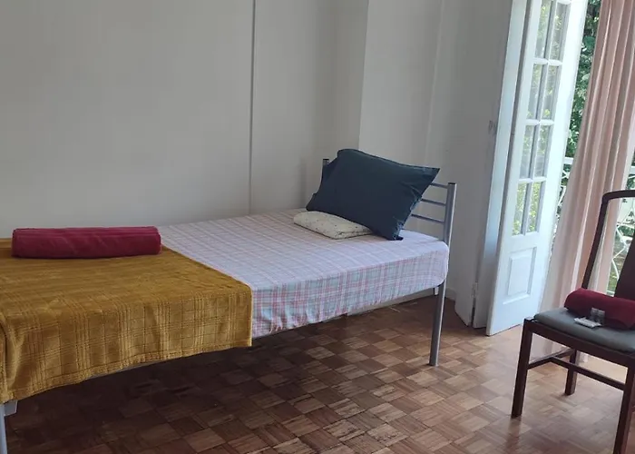 Casa Augusta Al Hotel Cápsula